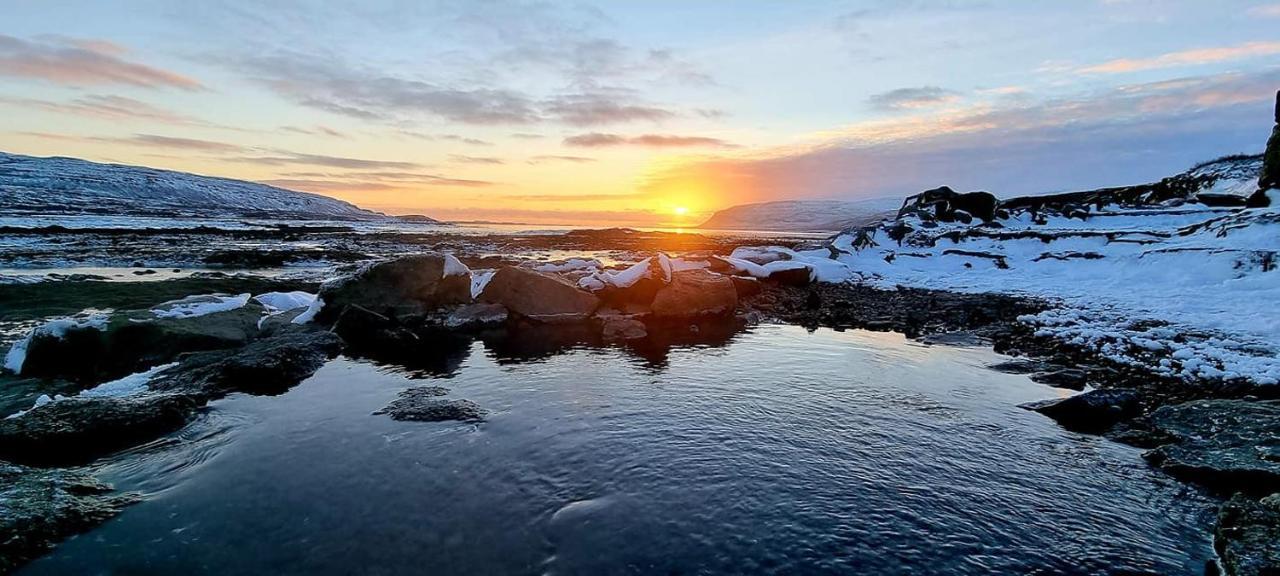 Вилла Kirkjubraut - Church Street Talknafjordur Экстерьер фото
