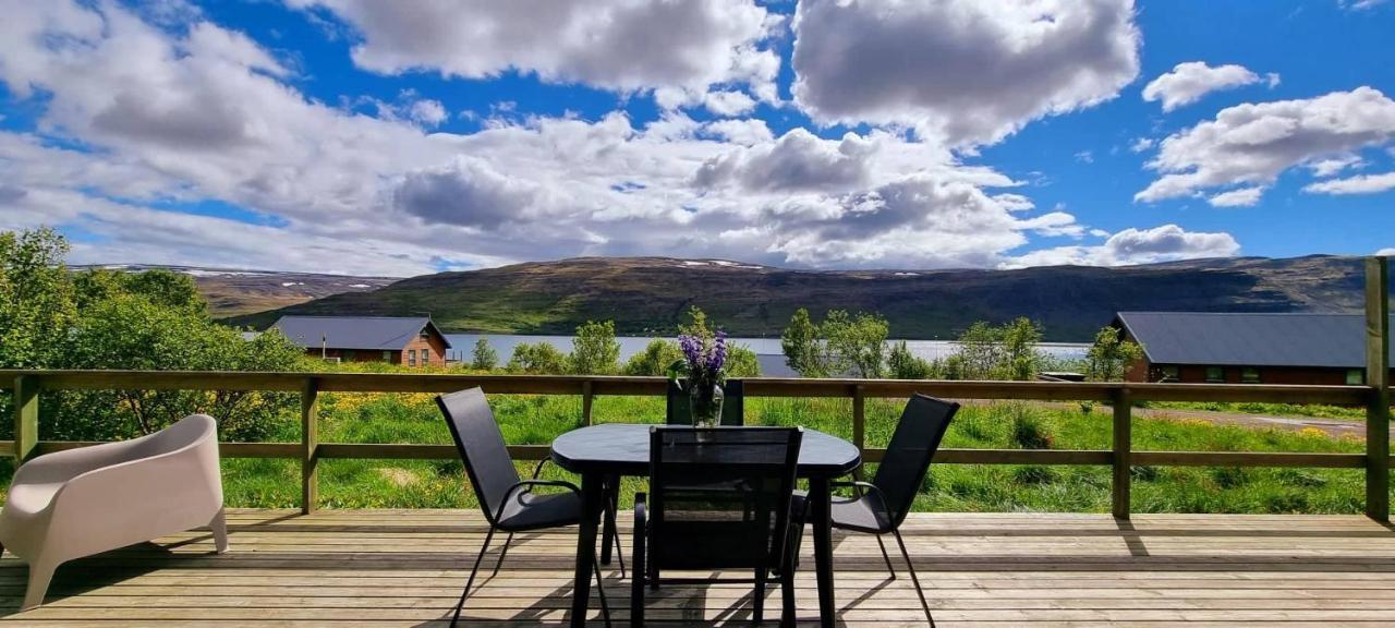 Вилла Kirkjubraut - Church Street Talknafjordur Экстерьер фото